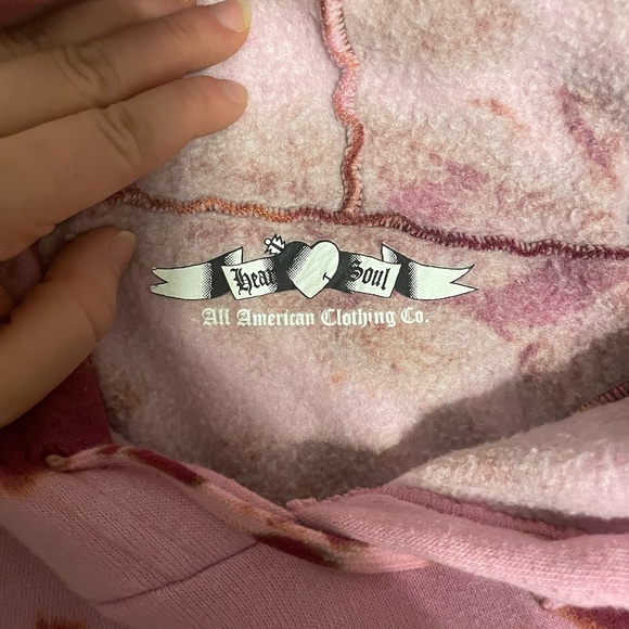 Heart soul pink tie dye crop hoodie - Picture 3 of 3